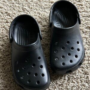 NEW CROCS -- Size 4